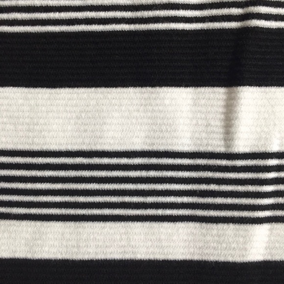 Northern Reflections Black and White Striped Boatneck Sweater Size L - Picture 4 of 4